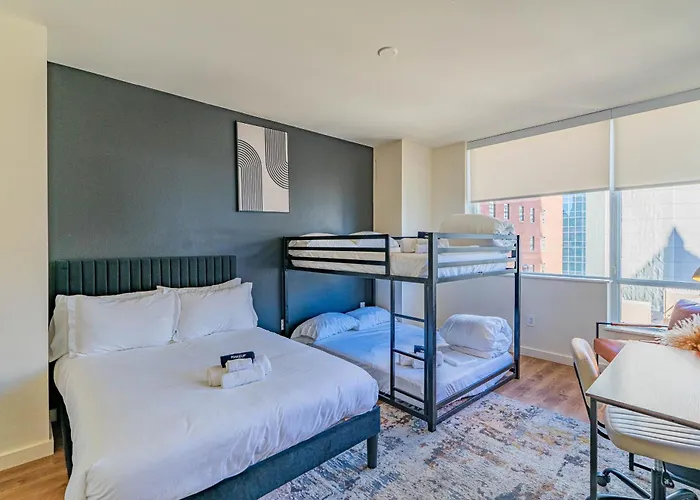 Serene Haven Dt Highrise, Gym, Pool, Parking, W-d, Golf Phoenix